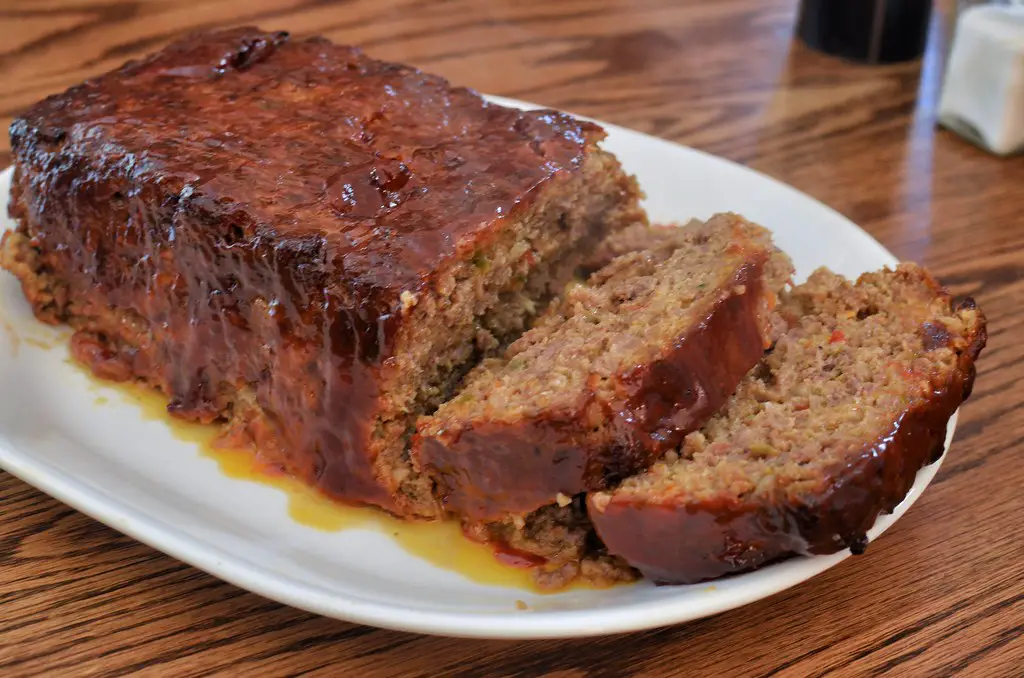 Best Southern Meatloaf Recipe Easy with Ingredients