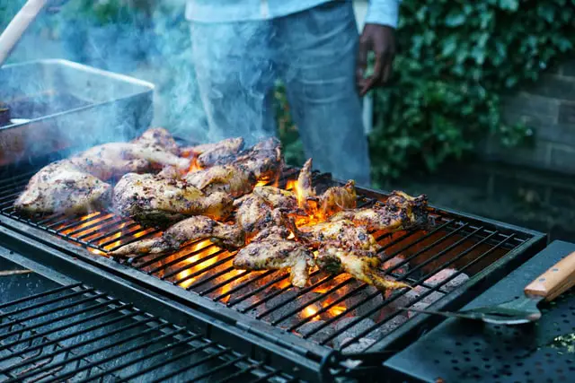 how to grill chicken thighs on gas grill